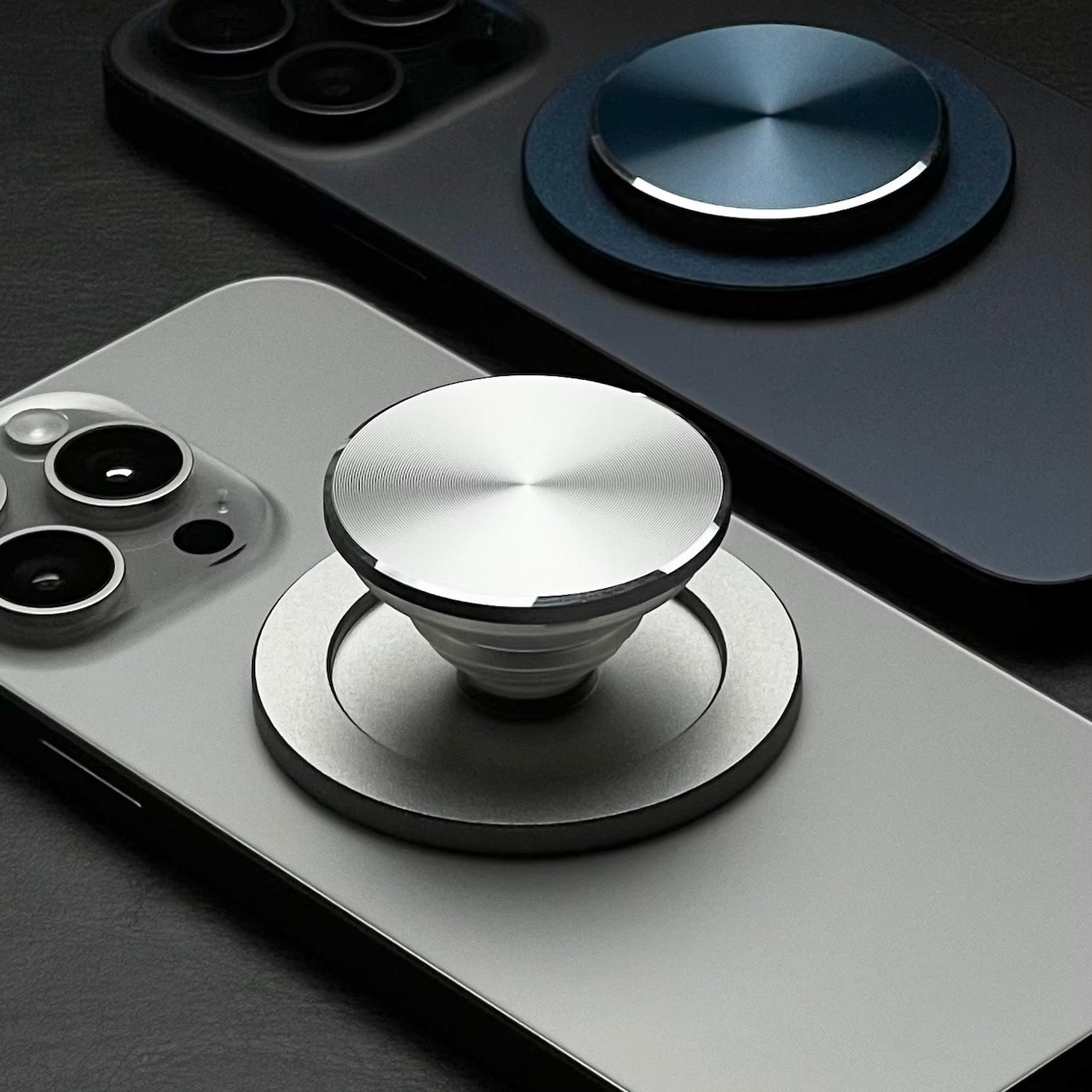 Doodit Titanium MagSafe Grip Token M9