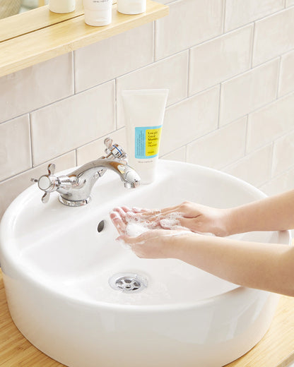COSRX Low-pH Good Morning Gel Cleanser - Image 4