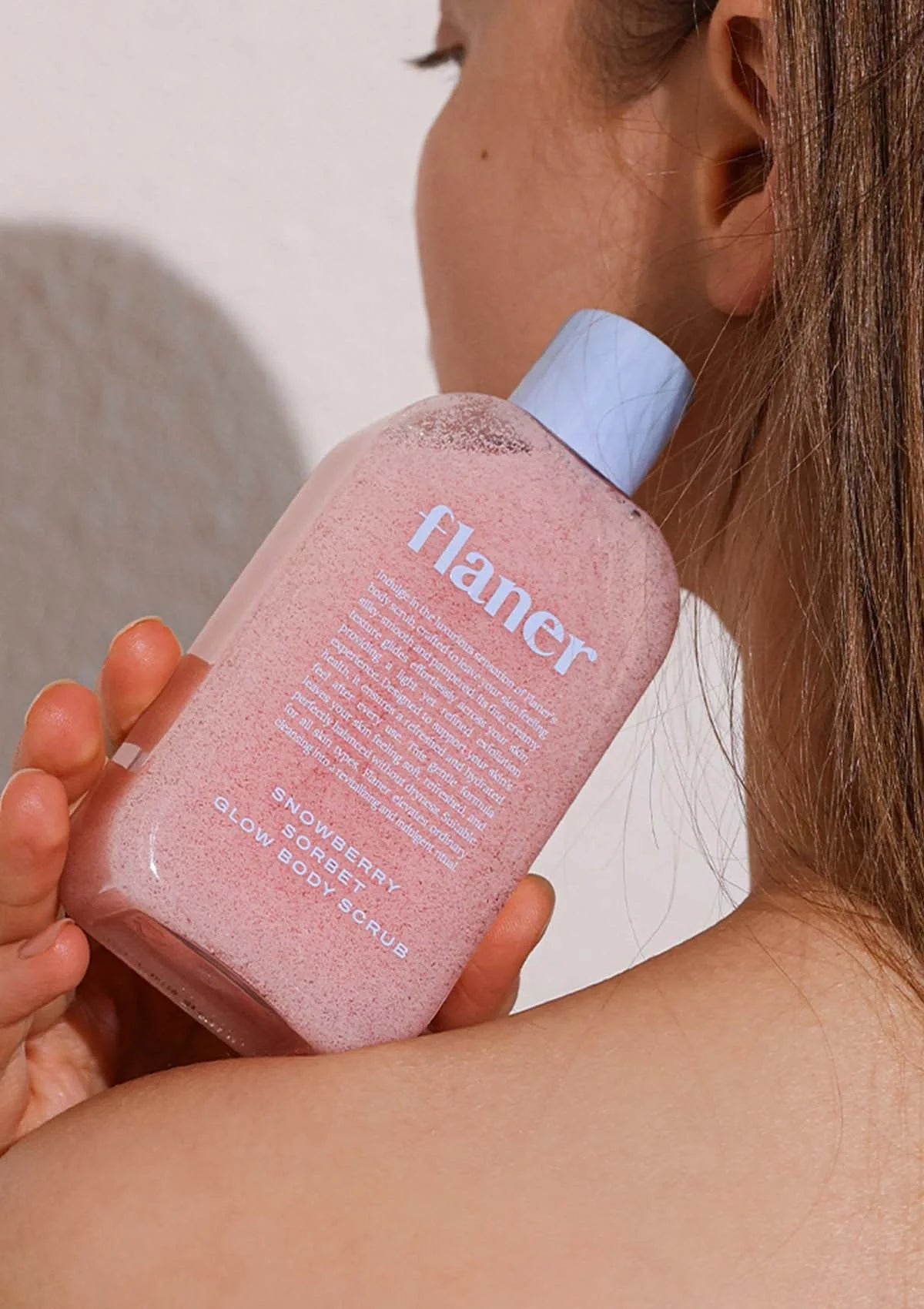 FLANER [FLANER] Snowberry Sorbet Glow Body Scrub 200g - Image 2 - FLANER